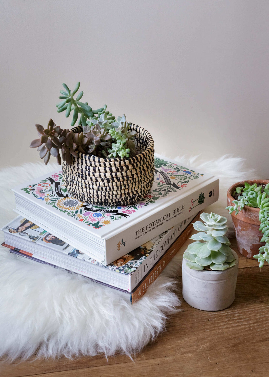 Small Raffia Basket