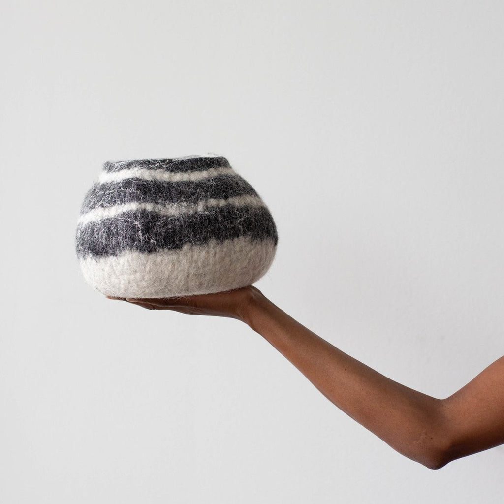 Natural Harmony Wool Ukhamba Bowl