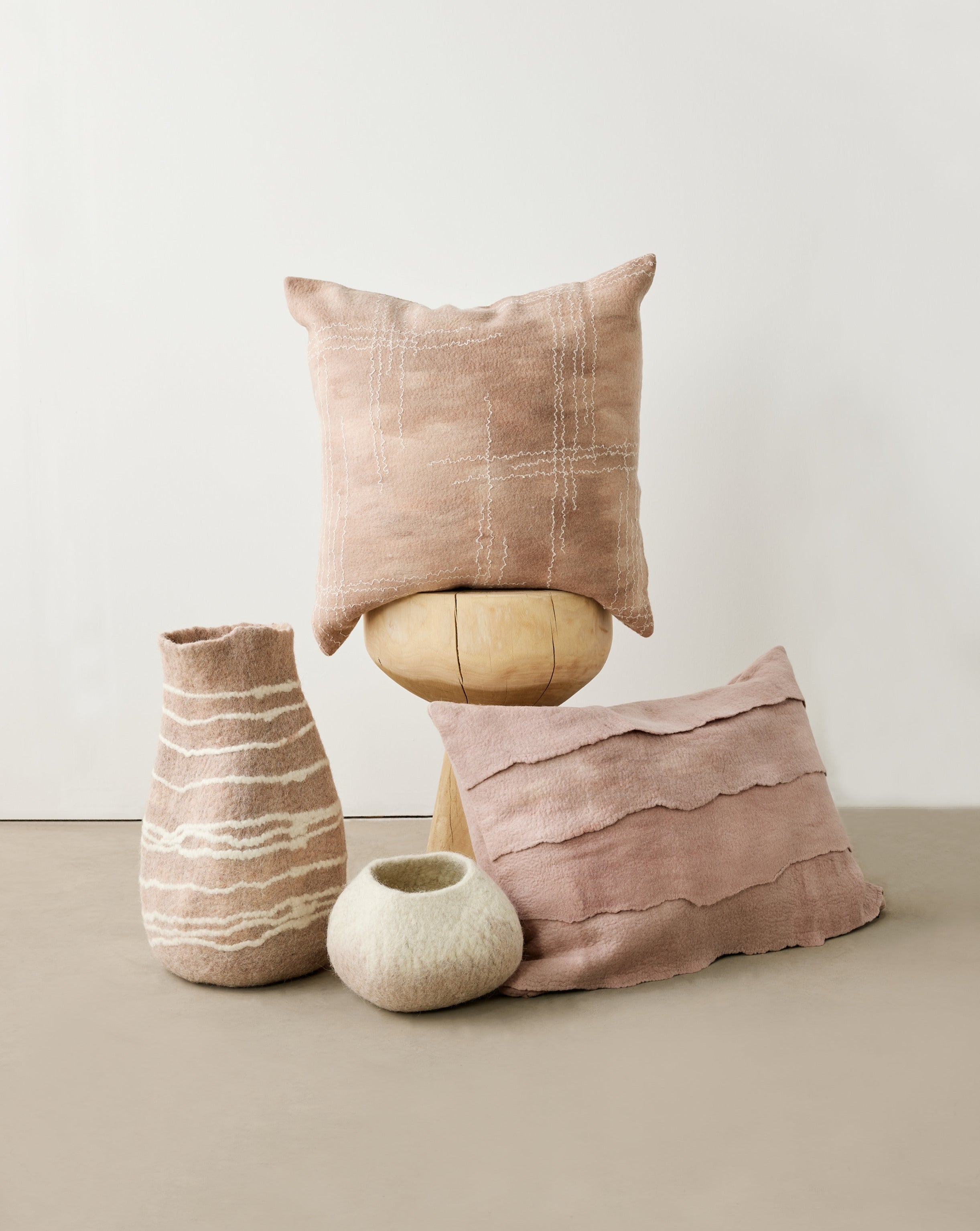 Soft Stone Ombre Wool Ukhamba Bowl